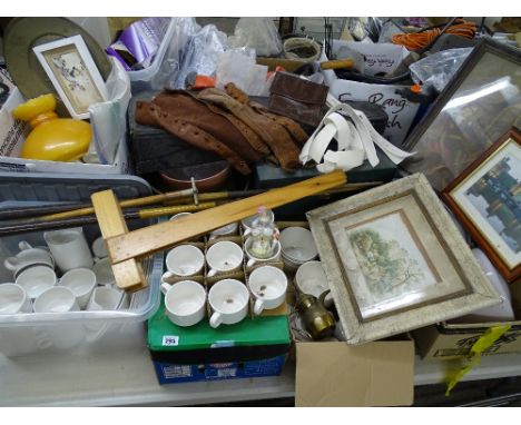 THE FOLLOWING LOTS 295 - 316 ARE FROM THE GARAGES & PROPERTY OF A KEEN MOTOR VEHICLE ENTHUSIAST/COLLECTOR, MANY CAR COMPONENT