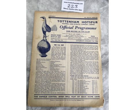 49/50 Tottenham Youth v FA Youth XI Football Programme: Friendly dated 7 1 1950. One pencilled team change and tear to spine.