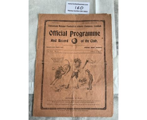 1920/1921 Tottenham v Sunderland Football Programme: Division One match dated 2 4 1921 in fair condition with no team changes