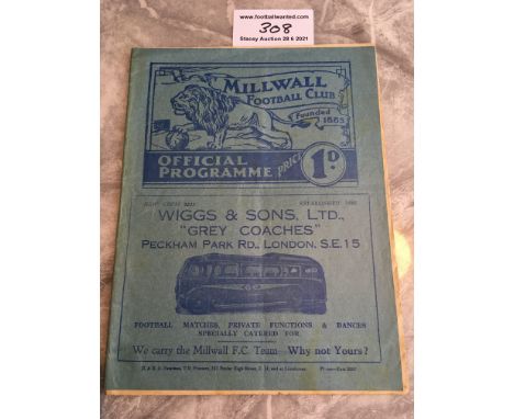 39/40 Millwall v Tottenham Football Programme: Excellent condition with no team changes. Dated 25 12 1939.