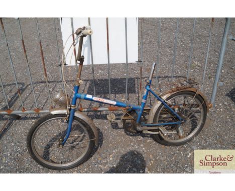 An Ellswick Hopper bicycle lacking seat 