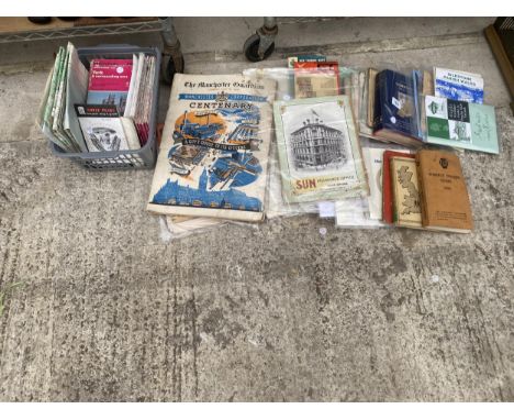 A LARGE QUANTITY OF VINTAGE MAPS TO INCLUDE ORDNANCE SURVEY MAPS ETC 