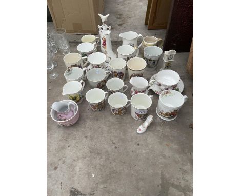 AN ASSORTMENT OF CERAMIC ITEMS TO INCLUDE CUPS AND BUD VASES ETC 