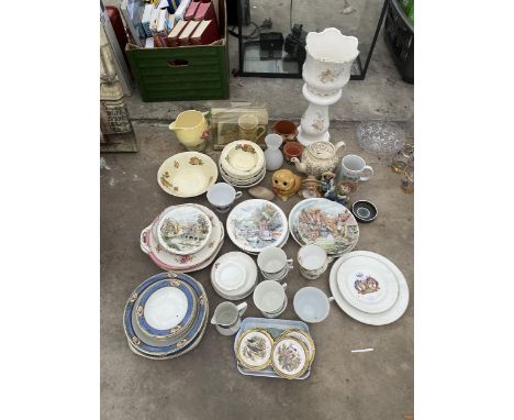 AN ASSORTMENT OF CERAMIC ITEMS TO INCLUDE A SMALL JARDINAIRE AND STAND, PLATES AND CUPS ETC 