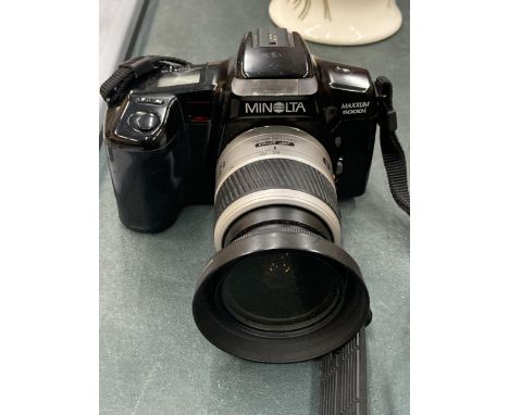 A MINOLTA MAXXUM 5000i CAMERA 