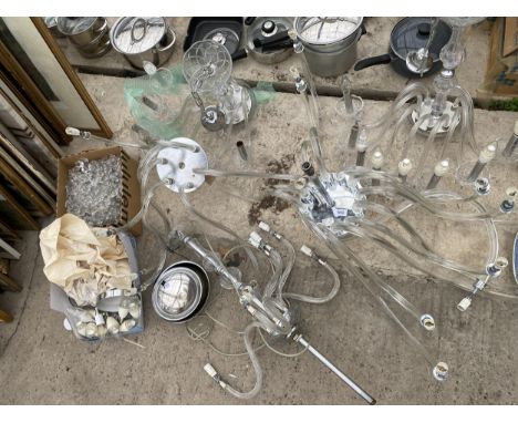 FOUR VARIOUS MULTI BRANCH LIGHT FITTINGS AND AN ASSORTMENT OF ACCESORIES 