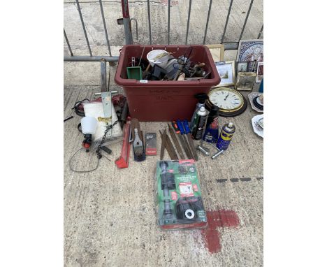 AN ASSORTMENT OF TOOLS TO INCLUDE FILES, A CEKA WOOD PLANE AND DRILL BITS ETC 
