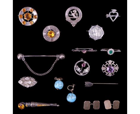 A group of vintage jewellery including a Victorian Jubilee silver shilling coin brooch, a Scottish Luckenbooth brooch, a sliv