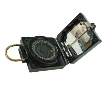 A Second World War British military Mk I Magnetic Marching Compass