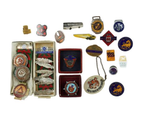 A group of vintage automobile /and transport medallions including Esso, South African Airways, Railway Touring and Union