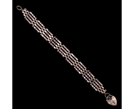 A 9 ct gold gate-link bracelet with a heart-shaped padlock clasp, 20 cm, 9.6 g