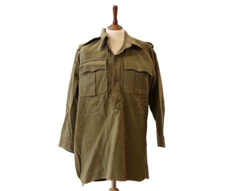A Second World War British army officer' s collar-attached shirt with half front opening