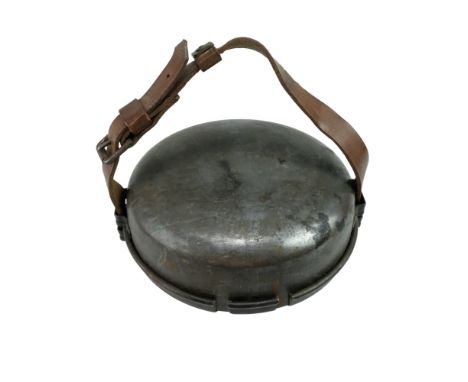  A 1916 dated set of British army cavalry mess tins