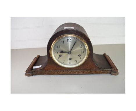 OAK CASED MANTEL CLOCK