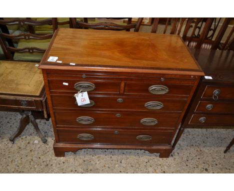 19TH CENTURY MAHOGANY CHEST WITH BRUSHING SLIDE OVER TWO SHORT AND THREE LONG DRAWERS RAISED ON BRACKET FEET, 81CM WIDE
