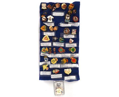 Football pin badge collection - 35 metal badges for Spanish teams, includes Barcelona, Athletico Madrid, Athletico Bilbao, De