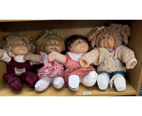 4 Vintage Cabbage Patch dolls