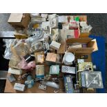 (P) (New) Pallet of Misc. Items; Fuji Breaker, Turck Cables, Allen-Bradley, Vector, GE, & More