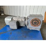(F) (New) Sew-Eurodrive 25HP Gear Motor, Ratio: 19.23, Type: SA97DRE180L4BE30HR/DH, 230/460V, 1775 R