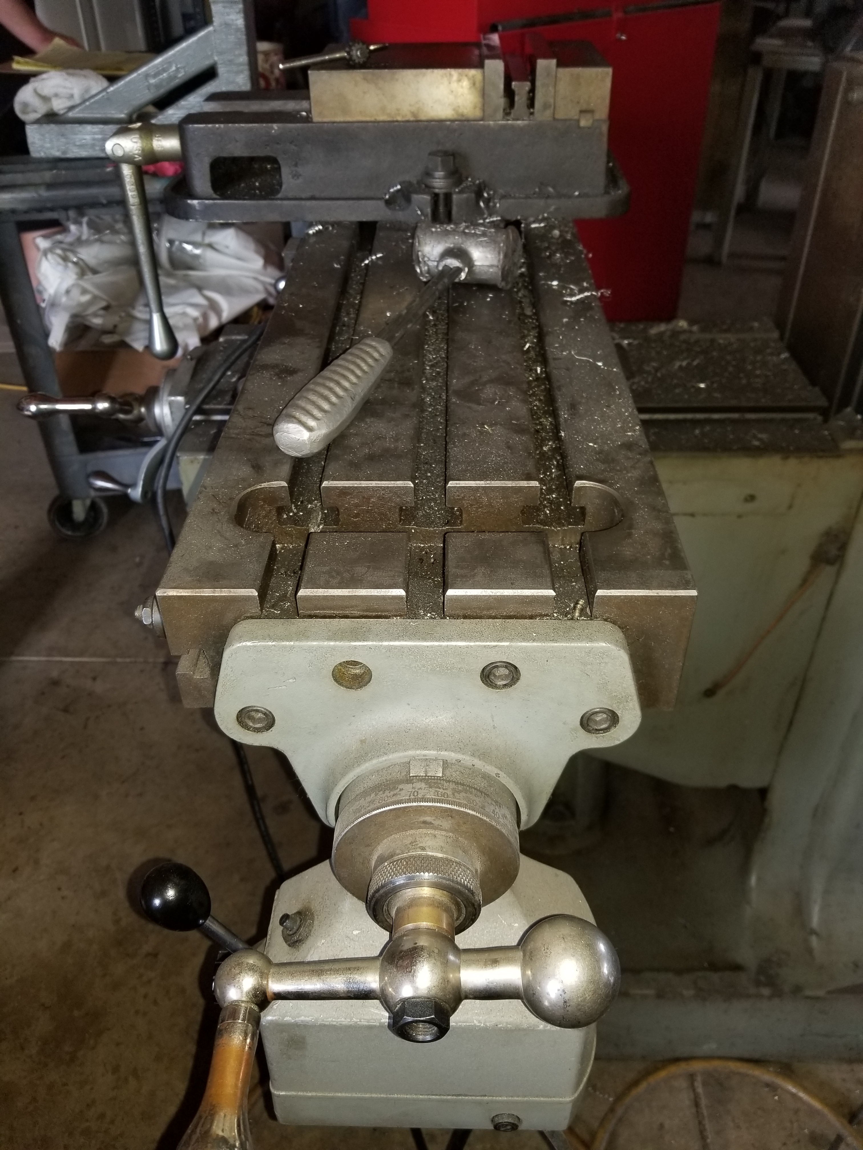 Lincoln Milling Machine with Attachments
