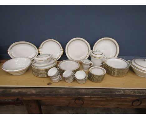 De Limoges porcelain part dinner service in white with gold detail, comprising 4 serving plates/bowl, 2 terrines - no lid on 