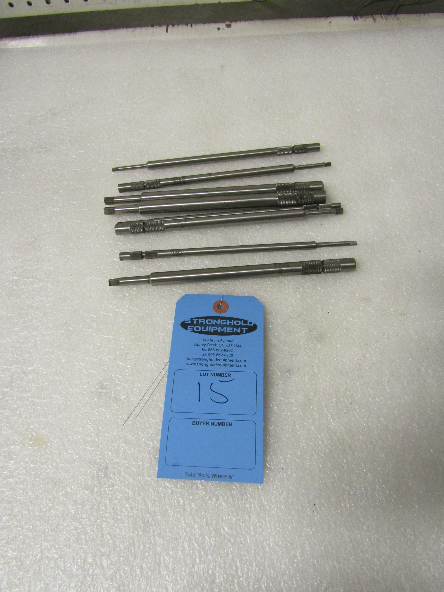 Lot of precision standards calibration rods