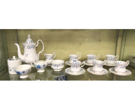 RICHMOND BLUE ROCK SIX PLACE TEA SET AND WEDGWOOD SUCRIER AND CREAM JUG