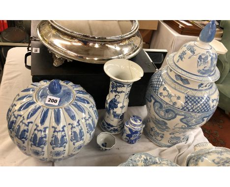 19TH CENTURY CHINESE BLUE AND WHITE CYLINDRICAL VASE, REPRODUCTION BALUSTER JAR AND COVER, BLUE AND WHITE RIBBED GLOBULAR JAR