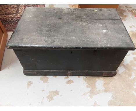 Victorian painted pine trunkCondition report: H37cm W77cm D45cm