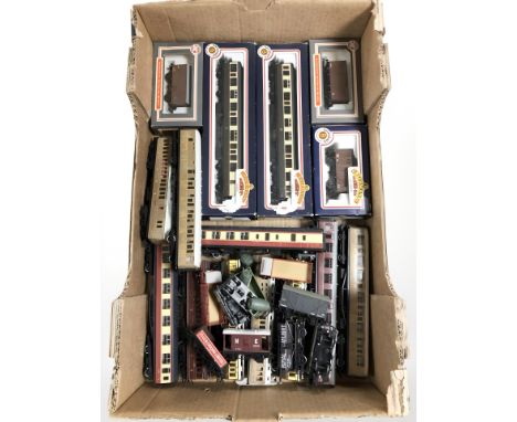 Boxed and unboxed OO gauge die cast rolling stock including Bachmann Branch-Line, Dapol and Hornby. (1 box)