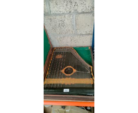 Boxed Guitar Zither 