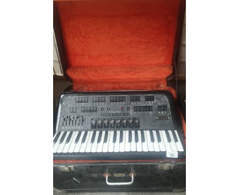 Electric Crucianelli accordion with case 