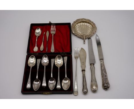 A quantity of silver and silver handled flatware etc, 177g weighable. 
