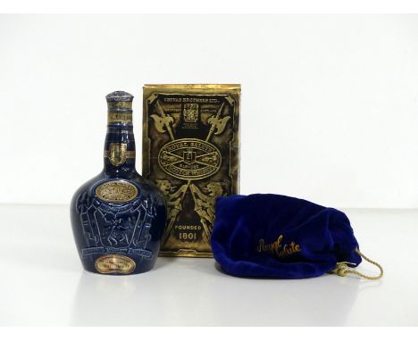 1 75-cl bt Chivas Royal Salute 21YO Blended Scotch Whisky Blue Spode Decanter with Draw String Bag 40% oc (vsl damaged)