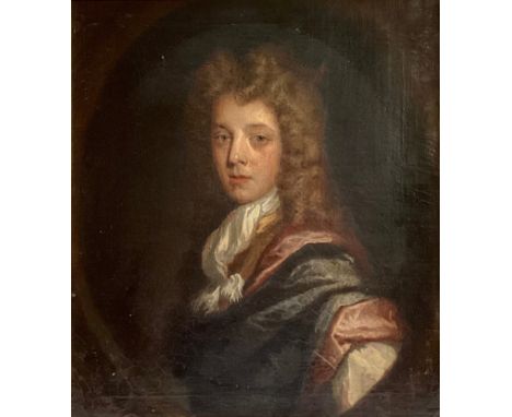Continental School (late 17th/early 18th century)Portrait of a man, wearing a wig and white stockoil on canvas, label to vers