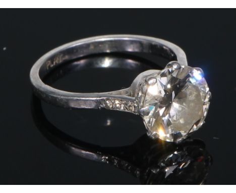 A platinum diamond solitaire ring, 2.24ct, size K, marked Plat. 