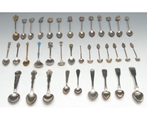 A Norwegian silver and enamel spoon, 14cm long, Marius Hammer, c.1920; other Continental and Far Eastern spoons (qty), 446g 
