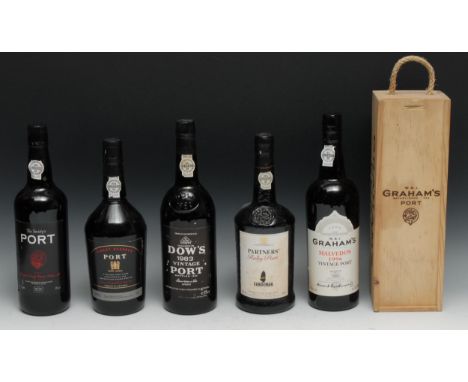 W &amp; J Graham's Maledos 1996 vintage port, 20%, 75cl,  boxed;  Dows 1983 vintage Port, 75cl;  others, Sandeman Partners' R