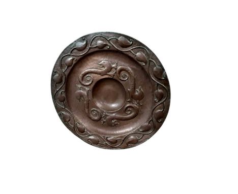 JOHN PEARSON (BRITISH, 1858-1930), ARTS & CRAFTS HAMMERED COPPER CHARGER, DATED 1898 repousse and chased with internal band o