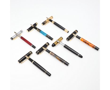 comprising a Huashilai pen with mottled red resin body and brushed steel cap, 22k nib, two further Huashilai pens with 18k ni
