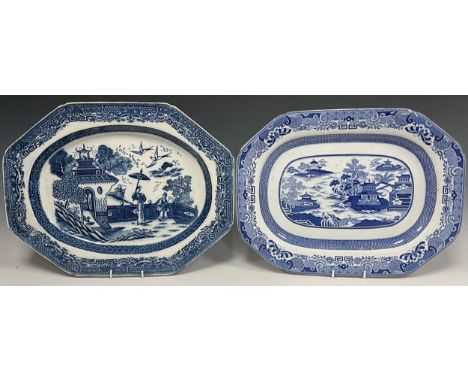 An early 19th century Copeland &amp; Garratt late Spode meat plate, of elongated octagonal form decorated in a Five Temple Wi