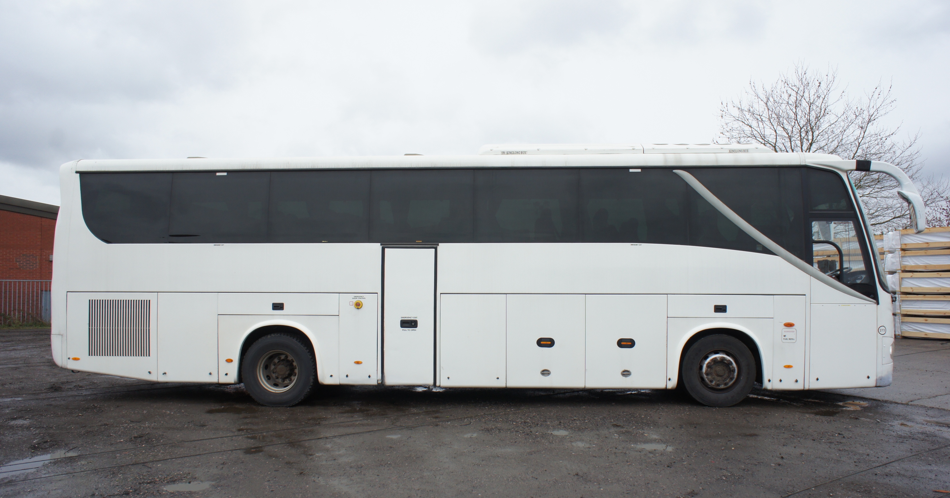 King Long XMQ 6127 Executive Coach, twin-axle, diesel, Cummins Euro V ...