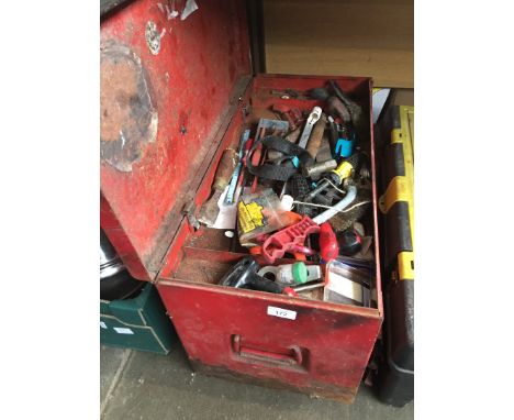 6 drawer tool chest and tools 