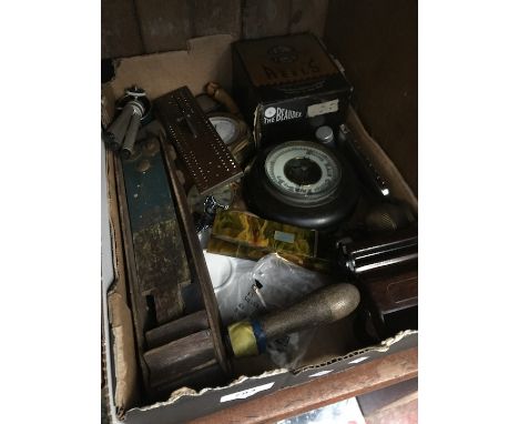 A box of collectables including cribbage board 