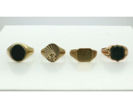 Four 9ct gold gents signet rings, combined weight 21.6g. UK P&amp;P Group 1 (£16+VAT for the first lot and £2+VAT for subsequ