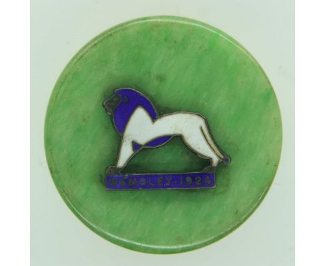 Small hallmarked silver pill box with enamel top for the Wembley 1924 Exposition D: 26 mm. UK P&amp;P Group 2 (£20+VAT for th