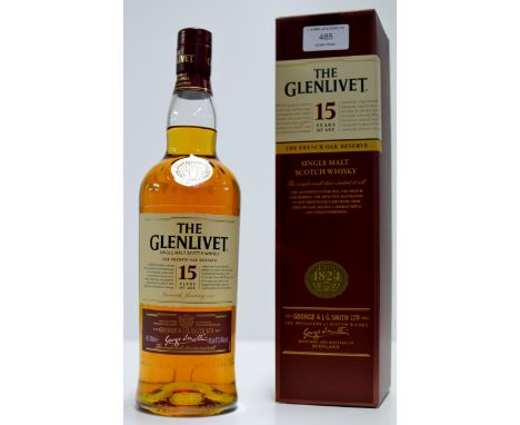 THE GLENLIVET 15 YEARS OLD "THE FRENCH OAK RESERVE" SINGLE MALT SCOTCH WHISKY WITH PRESENTATION BOX - 700ML, 40% VOL     