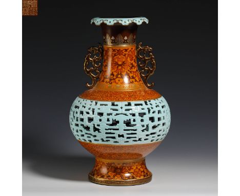 Enamel coloured vase from Qing Dynasty   H25.5cm           W15cm       