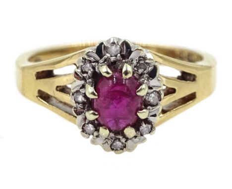 9ct gold cabochon ruby and diamond cluster ring, hallmarked  - Condition Report Approx 3.2gm, size M