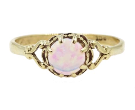 Gold single stone opal ring, stamped 9ct - Condition Report Approx 1.8gm, size Q-R